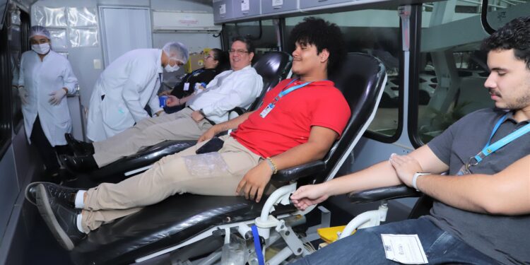 Campanha de doação de sangue do TCE-AM bate recorde e ajuda 296 pessoas