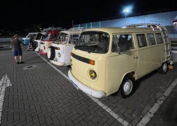 Amazonas Shopping recebe exposição de carros antigos, neste domingo (09)