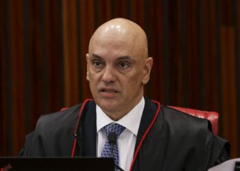 PF identifica pessoas que hostilizaram Alexandre de Moraes na Itália