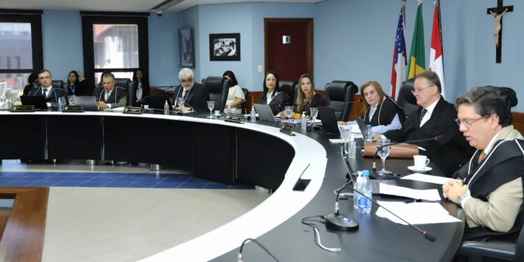 TCE-AM reprova contas da SAAE de Tefé e multa gestor em R$ 97,9 mil