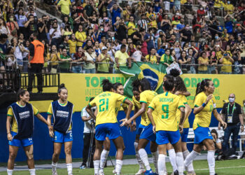 CBF escolhe Manaus como uma das cidades-sede da candidatura do Brasil ao Mundial Feminino de 2027
