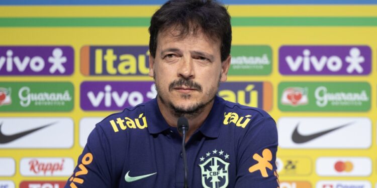 Fernando Diniz convoca a Seleção Brasileira para a estreia das Eliminatórias