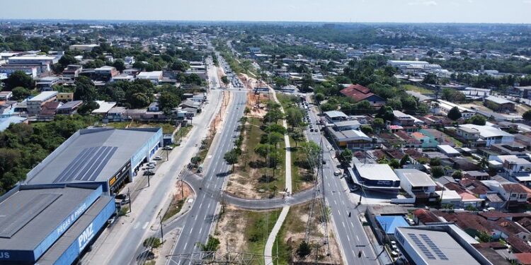 Prefeitura interdita trecho da avenida das Torres para avanço da obra do viaduto