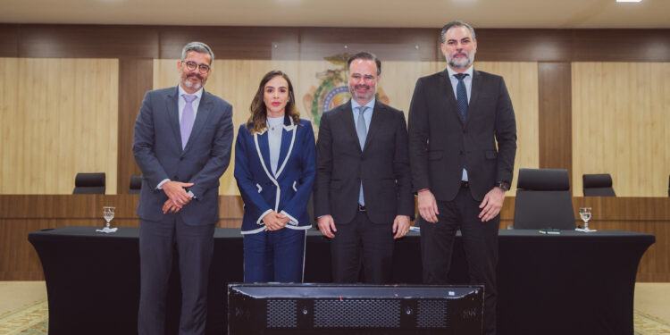 Diretor jurídico do TCE-AM participa de encontro sobre o tema ‘Direito e Tecnologia’, no TJ-AM