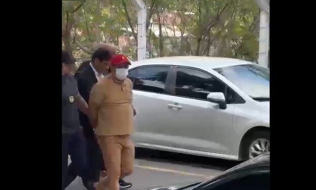 Ex-pastor suspeito de roubar e matar vigilante se entrega à Polícia Civil