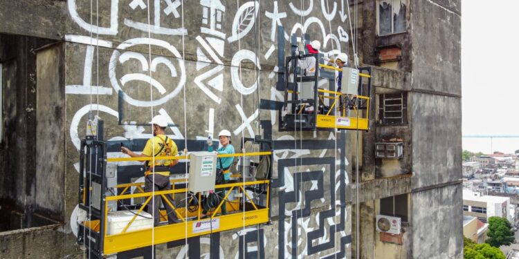 Edifícios se transformam em ‘telas gigantes’ para receber criações artísticas, em Manaus