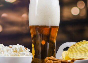 Dia Internacional da Cerveja: especialista explica como consumir a bebida sem oferecer riscos à saúde