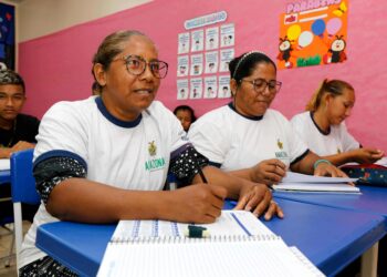 EJA: Matrícula de novos alunos e transferência acontece na próxima sexta-feira (04/08) 