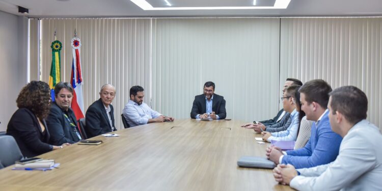 Wilson Lima se reúne com executivos do setor de energia solar e reafirma compromisso com a ZFM