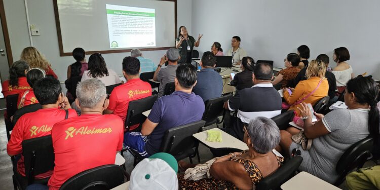 Idam destaca produção sustentável e alimentos orgânicos em capacitações na VII Feira de Agronegócios da Nilton Lins