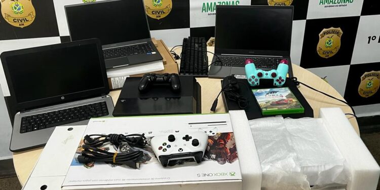Polícia detém pai e filho por aplicarem golpes em sites de compra
