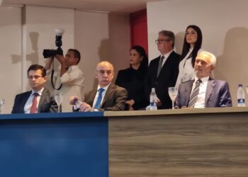 Presidente do TCE-AM prestigia entrega de Medalha do Mérito Acadêmico a Samuel Hanan