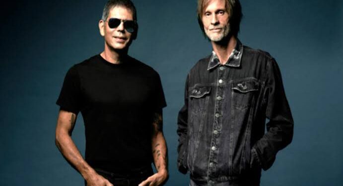 Dado Villa-Lobos e Marcelo Bonfá trazem turnê V Estações para Manaus