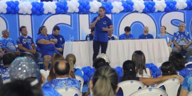 Rossy Amoedo torna-se o primeiro artista a comandar o Boi Caprichoso
