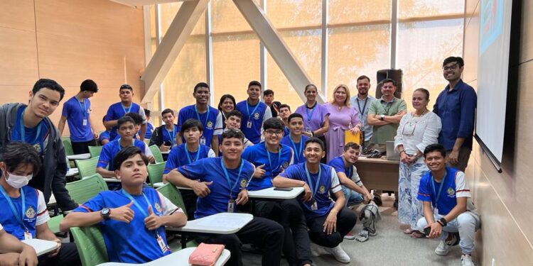 Menores aprendizes do TCE-AM participam de palestra educacional sobre IST’s