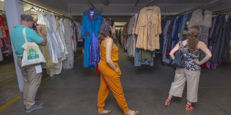 Dia do Folclore é celebrado com dança e visita guiada à Central Técnica de Produção (CTP)