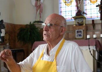 Ministério da Justiça concede medalha a padre Júlio Lancellotti
