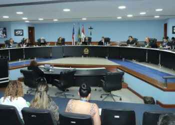 Ex-presidente da Câmara de Presidente Figueiredo terá de devolver R$ 711 mil, decide TCE