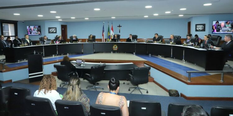 Ex-presidente da Câmara de Presidente Figueiredo terá de devolver R$ 711 mil, decide TCE