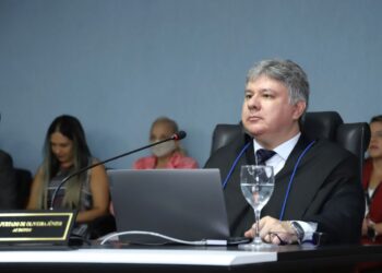 Auditor do TCE-AM determina suspensão de processo seletivo em Lábrea