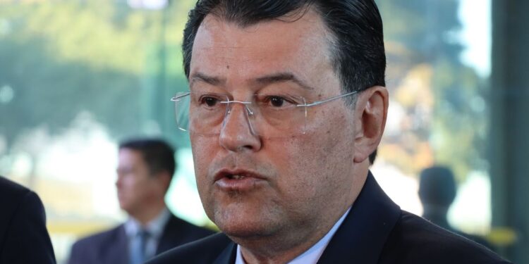 CCJ oficializa Eduardo Braga como relator da reforma tributária