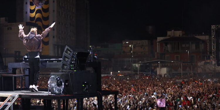 David Guetta encerra primeira noite do #SouManaus 2023 com sucesso de público
