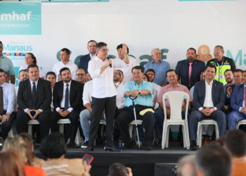 A um ano das eleições, David promete construção de 17 mil moradias