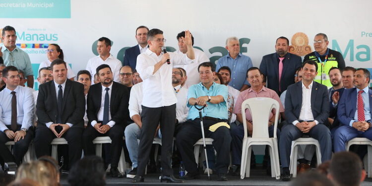 A um ano das eleições, David promete construção de 17 mil moradias