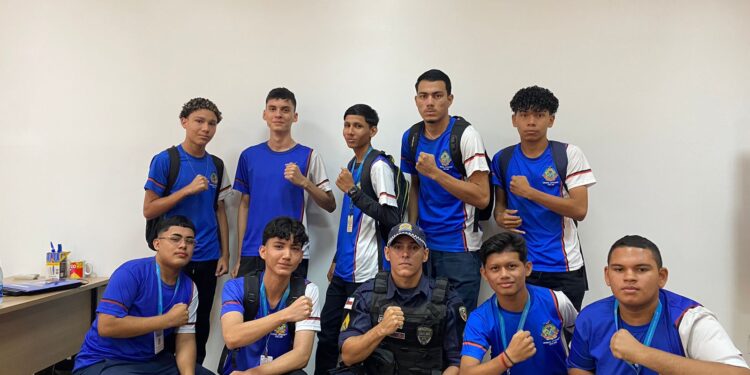 Menores aprendizes do TCE-AM participam de programação junto ao Proerd