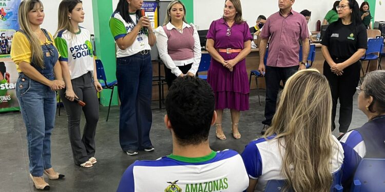 Governo abre postos de atendimento para beneficiários do Auxílio Estadual Permanente nos PACs