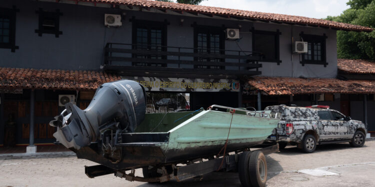 Polícia Militar do Amazonas apreende armas e munições após confronto com ‘piratas’ no rio Negro