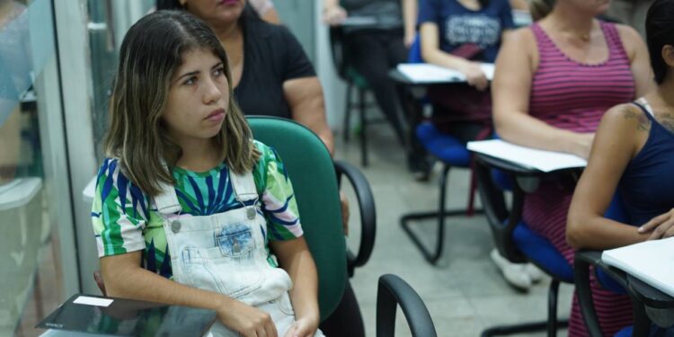 Governo do Amazonas abre mais de 800 vagas para cursos de qualificação profissional