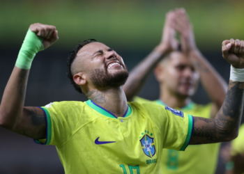 Neymar bate recorde em show da Seleção no Mangueirão