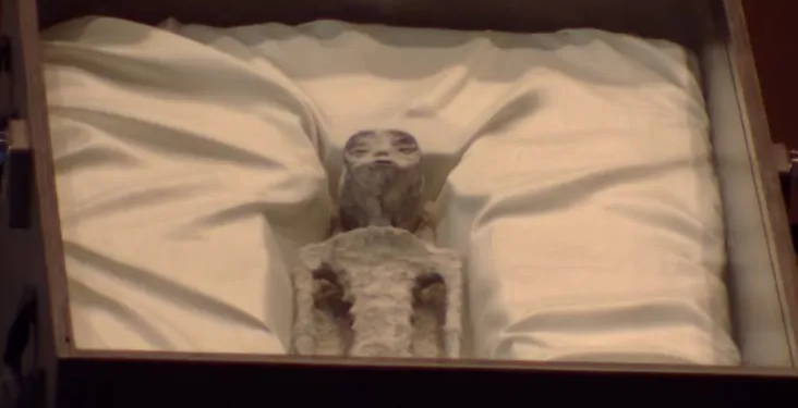 Supostos corpos de extraterrestres são exibidos em audiência no Congresso do México