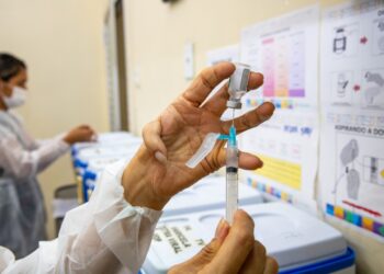 Prefeitura oferta vacina contra Covid-19 em nove pontos de imunização neste sábado, 2/9