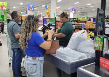 Grupo Queiroz abre 20 novos postos de trabalho em Manaus, incluindo vagas para PCDs