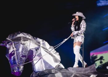 ‘Boiadeira’ Ana Castela faz show  inédito em Manaus