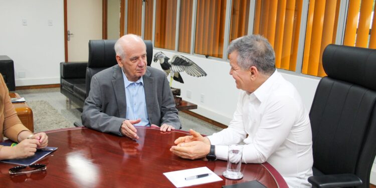 Na Suframa, secretário da Sedecti reafirma parceria com a autarquia