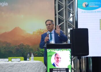 Especialistas nacionais e internacionais discutem protocolos de segurança do paciente, em Manaus
