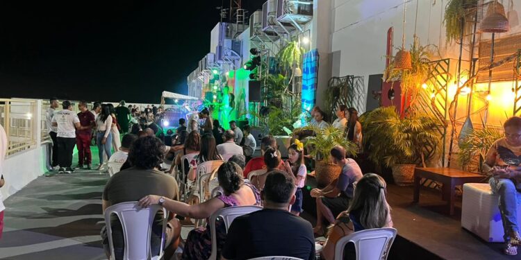 Bumbódromo de Parintins recebe mais uma edição da Feira de Economia Criativa