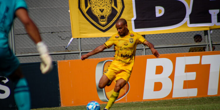 Patric projeta novo confronto decisivo do Amazonas diante do Volta Redonda