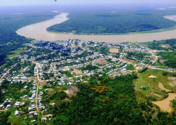 Prefeito de Atalaia do Norte diz que reduziu o próprio salário e de cargos de confiança para conter gastos