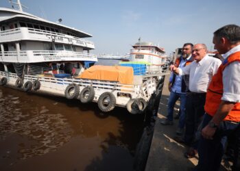 Governador do AM pede a Geraldo Alckmin destravamento da BR-319