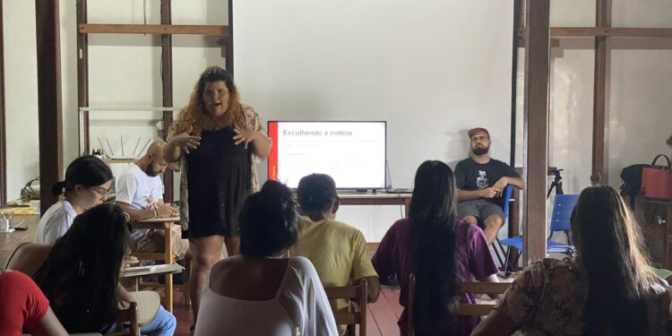 Projeto Repórteres da Floresta da FAS dá voz e empodera juventudes ribeirinhas da Amazônia