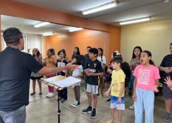 Espetáculo de formato inédito e gratuito celebra a diversidade musical no Teatro Amazonas, nesta quinta-feira 