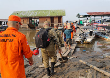 Estiagem: Pelo terceiro dia consecutivo, vazante do rio Negro bate novo recorde