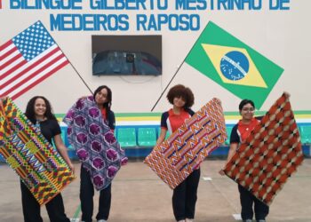 Projeto pedagógico utiliza tecidos africanos no ensino de Matemática e de História