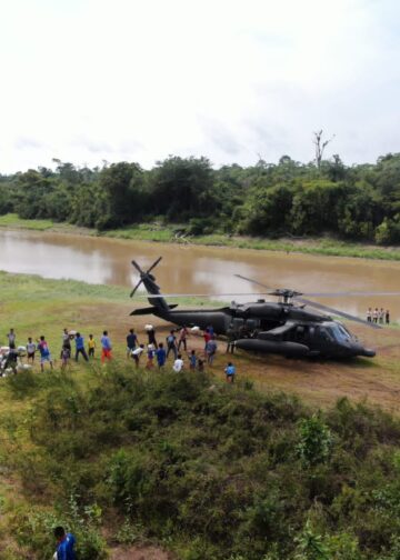 Governador do AM confere balanço da ação integrada do Estado e Forças Armadas na Operação Estiagem na região do Solimões