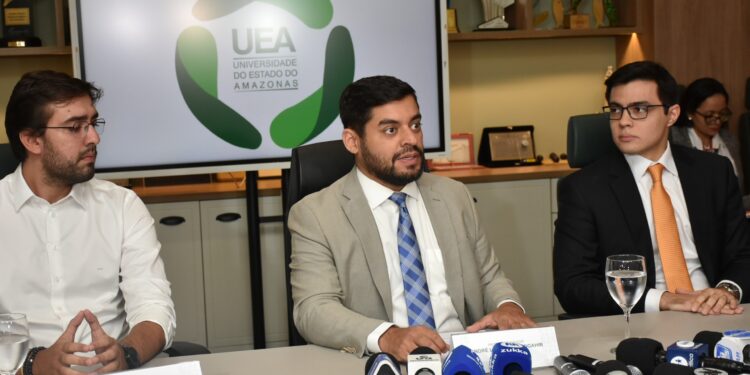 Reitor da UEA destaca esforços para preservar política de cota regional na universidade