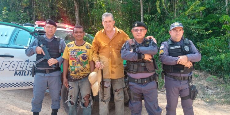 Forças de Segurança resgatam homens após dois dias perdidos na mata, no Amazonas